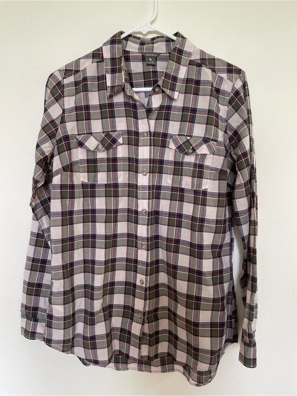 Eddie Bauer Women's M Long Sleeve Button Up cotton button down shirt